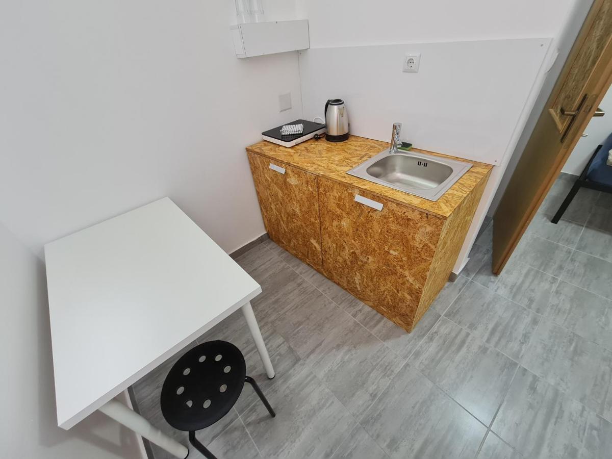 Budget Lelo Centar2 * Osijek
